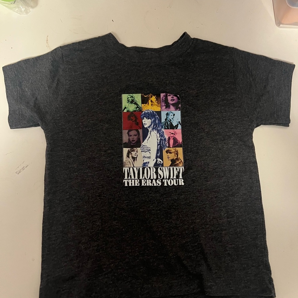 Taylor Swift Kids T-Shirt eras tour EUC 6/8